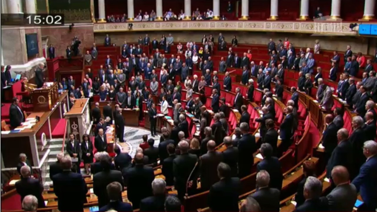 Minute de silence des députés en hommage aux victimes des intempéries dans les Alpes Maritimes