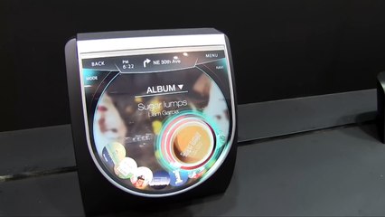 Sharp : des écrans à forme libre pour des smartphones circulaires ?