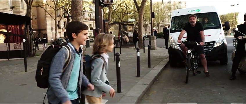 Sécurité routière : un clip poignant de Luc Besson pour les enfants
