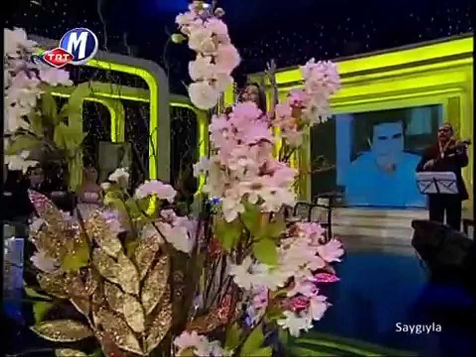 Yonca Lodi - Kaderimde Hep Güzeli Aradım