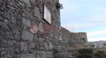 Hiqet pllaka e Sulltan Sulejmanit në kalanë e Lezhës, do të restaurohet- Ora News- Lajmi i fundit-