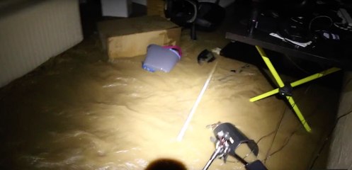 Il filme l’inondation de son appartement à Mandelieu la Napoule le 3 octobre 2015