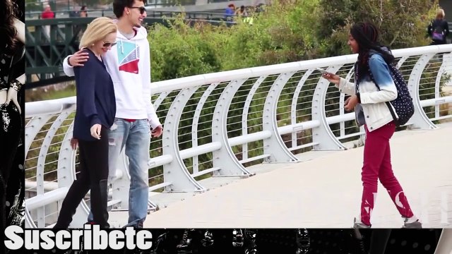 BESOS FACILES ♥ KISSING PRANK Besando Mama! Besos en la Calle