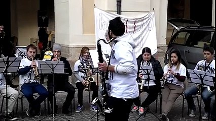Protesta in piazza contro la soppressione del Conservatorio di Rieti 1