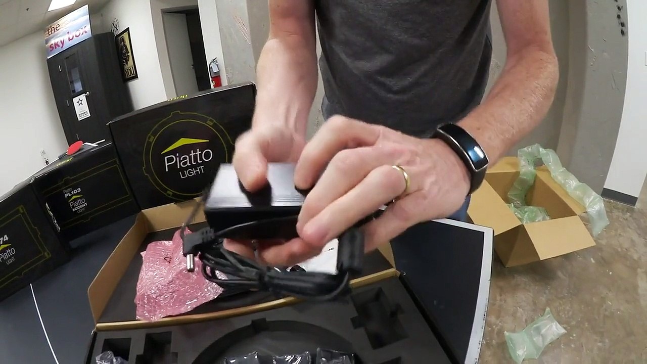 Unboxing: iKan Piatto Lights!