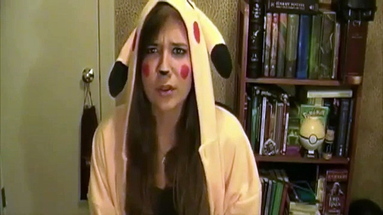 Kendini Pikachu zanneden kız!   Komik Videolar