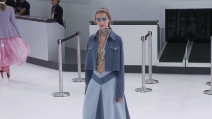 Vogue Fashion Week - Chanel Spring 2016 Ready-to-Wear