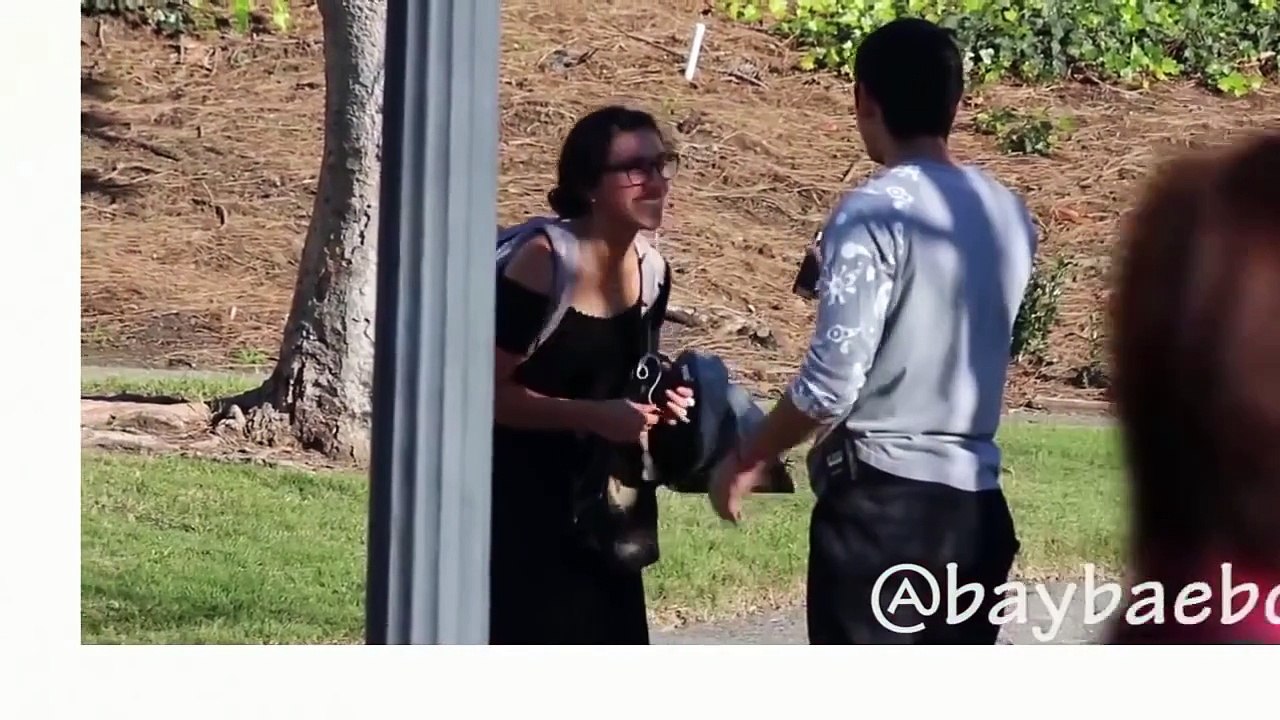 MUDO LIGANDO CHICAS SEXIS!