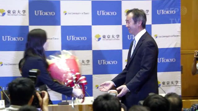 Prix Nobel de Physique: la joie du Japonais Takaaki Kajita