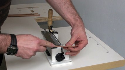 Leather splitter leather skiver