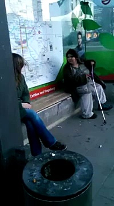 4FUCKR ADMIN MARINA BELÄSTIGT LEUTE