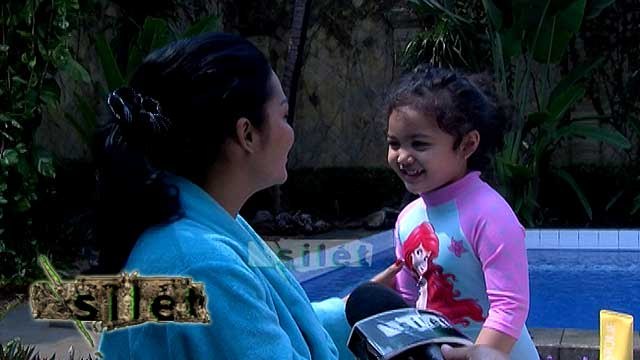 Kebersamaan Krisdayanti dengan Amora - Silet 07 Oktober 2015