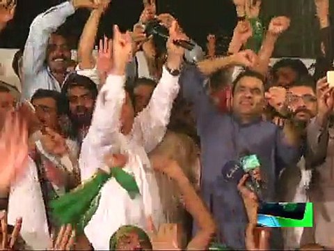 HANIF ABBASI AND ABID SHER ALI DANCING PML-N (NEO NEWS)