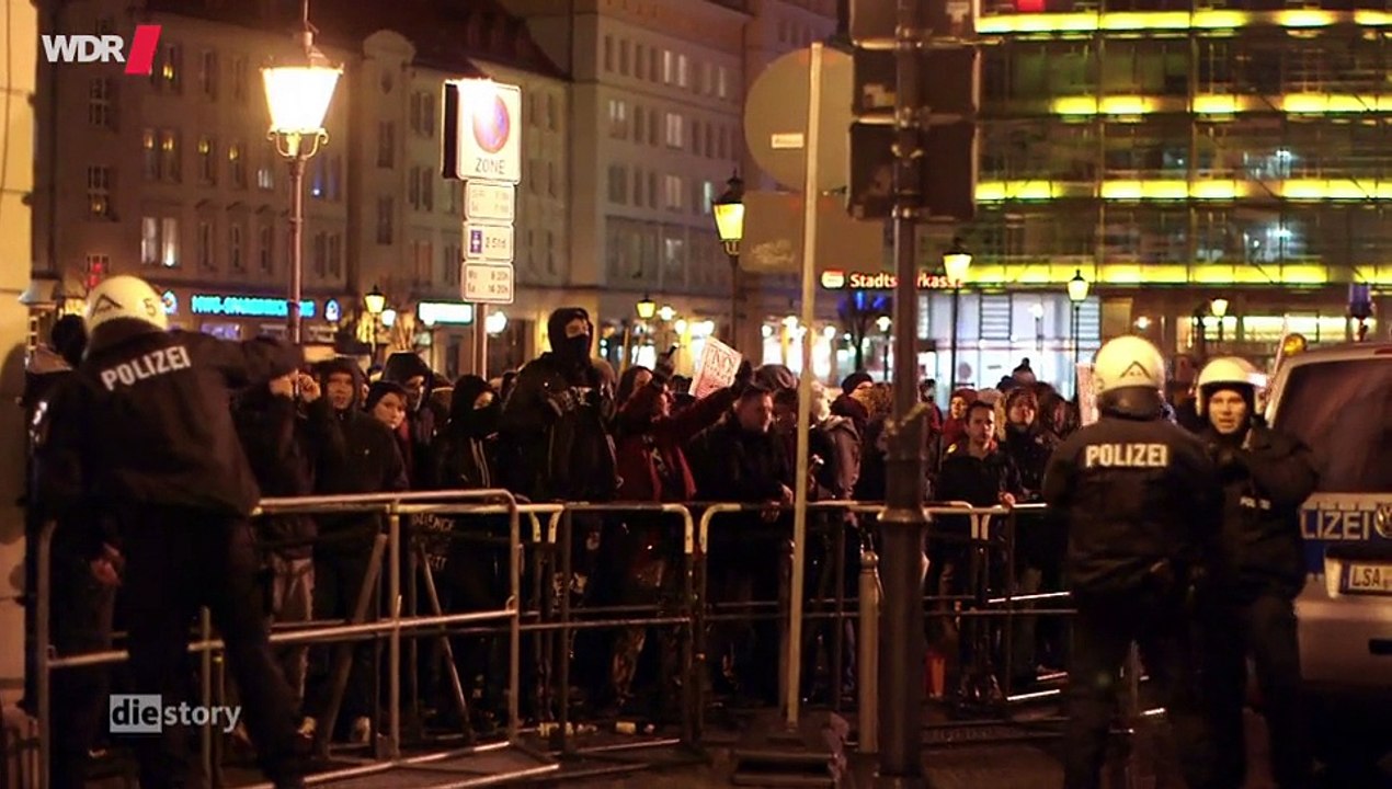 Die Story, Weiblich, sexy und Rechtsextrem