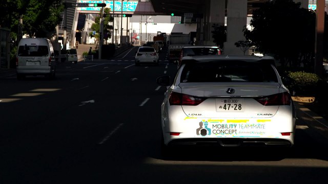 Toyota unveils self-driving car to be operational by 2020