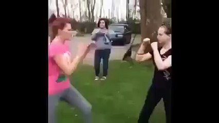 Aşırı Şiddet İçeren Kız Kavgası