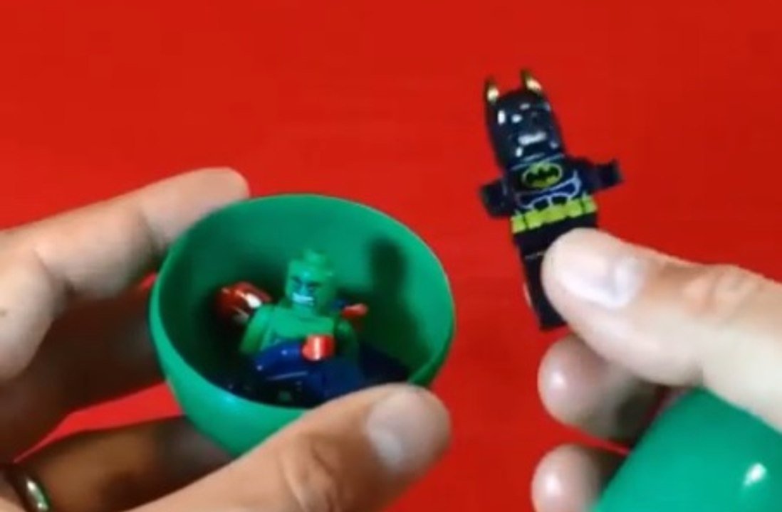 superheroes toys spiderman hulk wolverine captain america batman toys surprise eggs игрушки marvel 蝙蝠俠  باتمان  Человек-паук