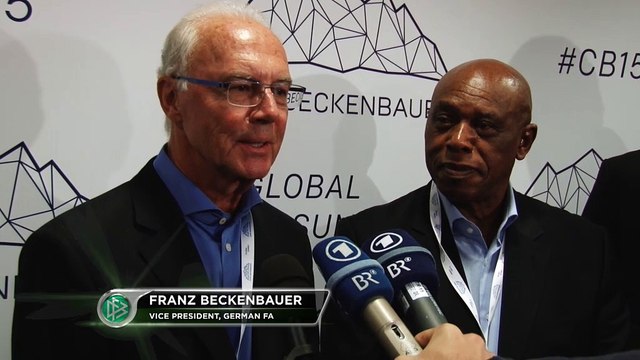 Bayern - Beckenbauer rend hommage à Gerd Müller