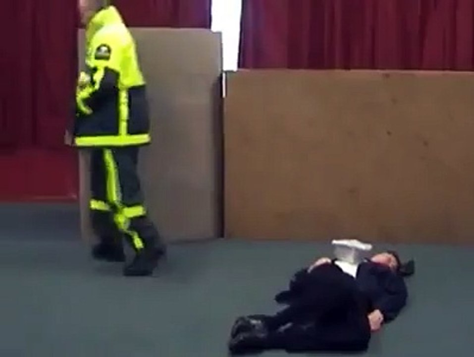 Actor vs. The Stage FUN-Prank,Funny,Fun,Comedy