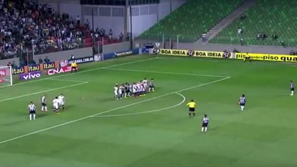 Ronaldinho Amazing Free Kick Goal vs Botafogo - 07.08.2013