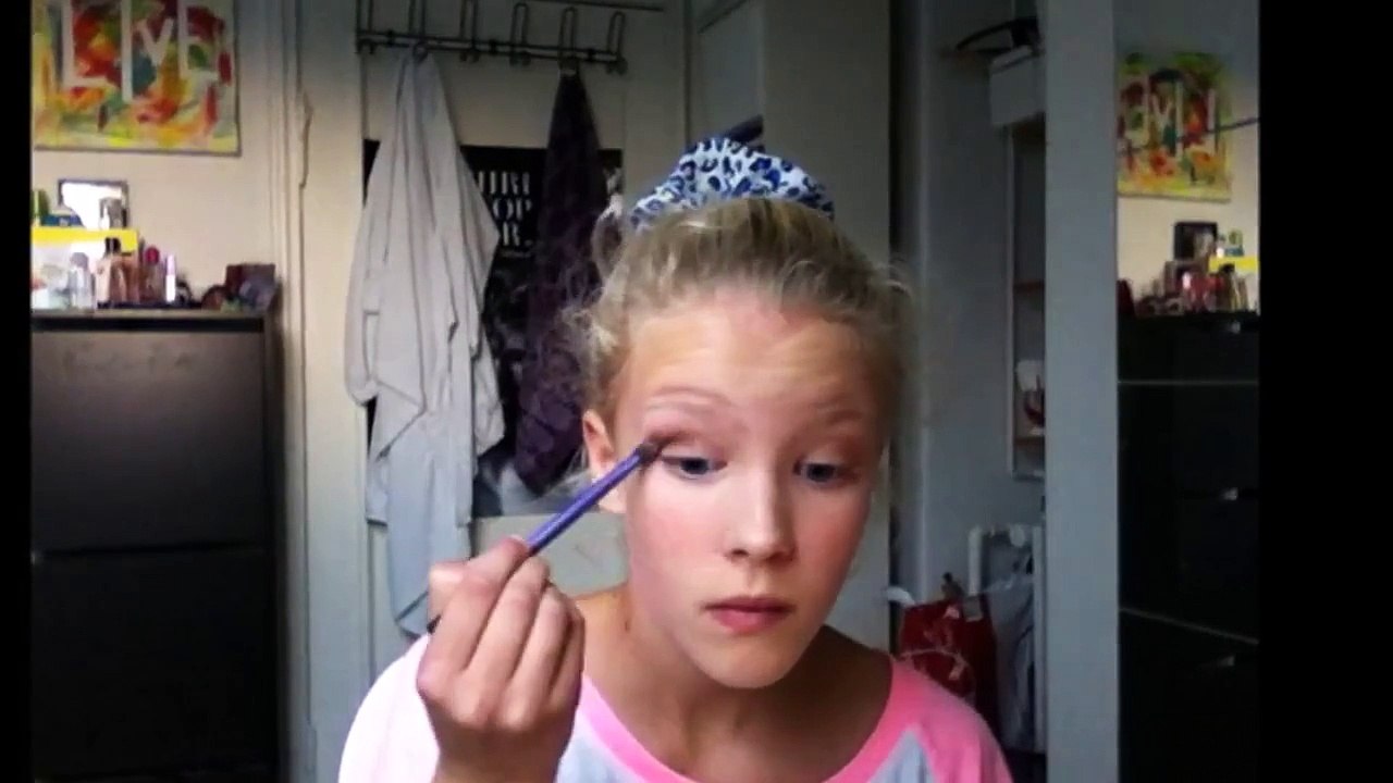 Sugar Skull-Halloween makeup tutorial.