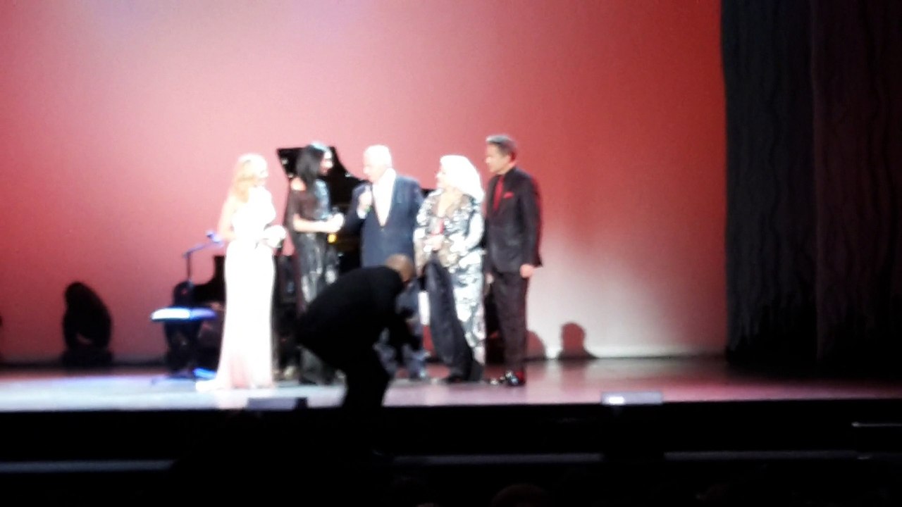 Conchita Wurst - Auszeichnung mit dem 'Tolerance Award 2015', Verein wider die Gewalt, Wien 05.10.2015