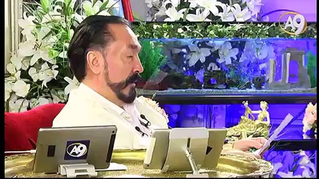 Peygamberimiz (sav) Hz. Mehdi (as)’ın Allah’ın azameti karşısında huşu içinde olduğunu bildirmiştir.