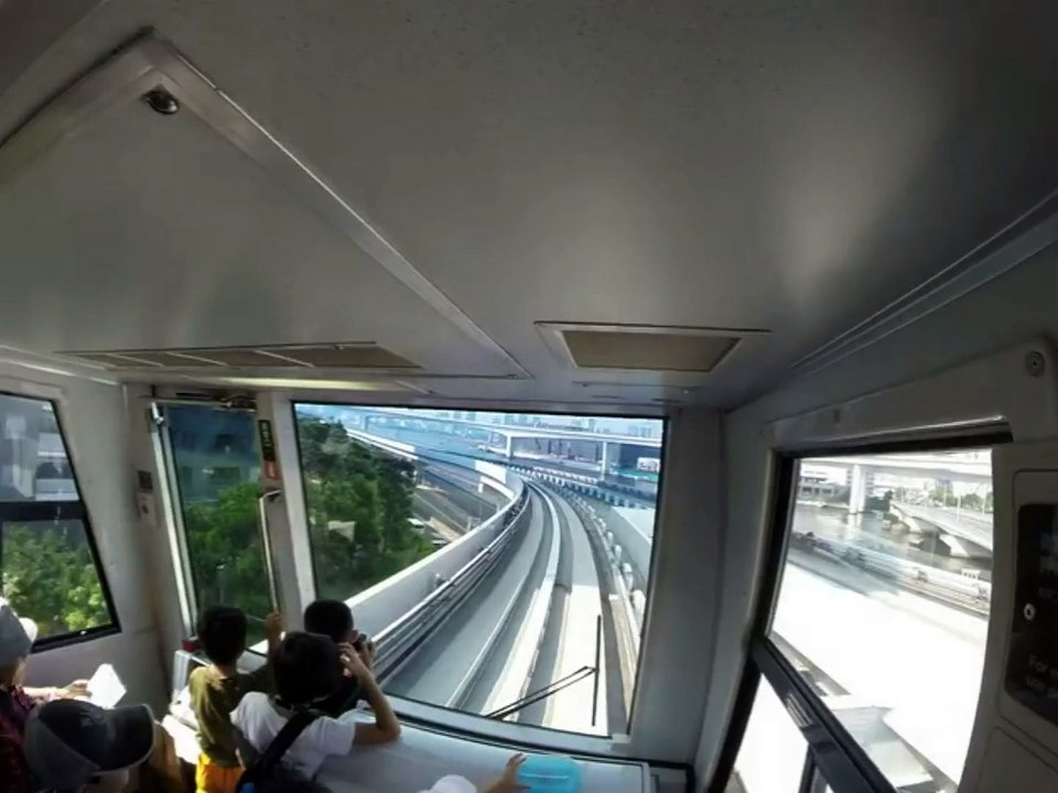 Yurikamome. retour vers Tokyo