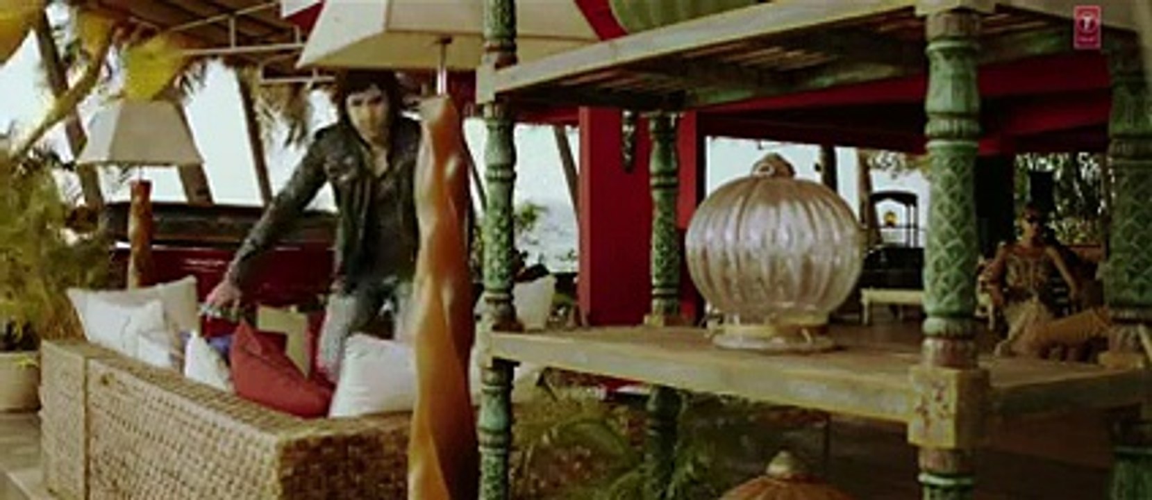 Full Video Song  Emraan Hashmi Hale Dil Tujhko Sunata Murder 2