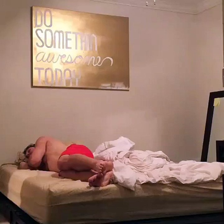 When fitness freaks go to sleep - they do this!