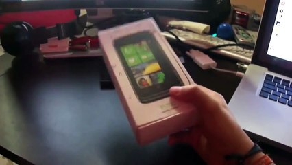 Download Video: Unboxing. HTC 7 Surround con Windows Phone 7