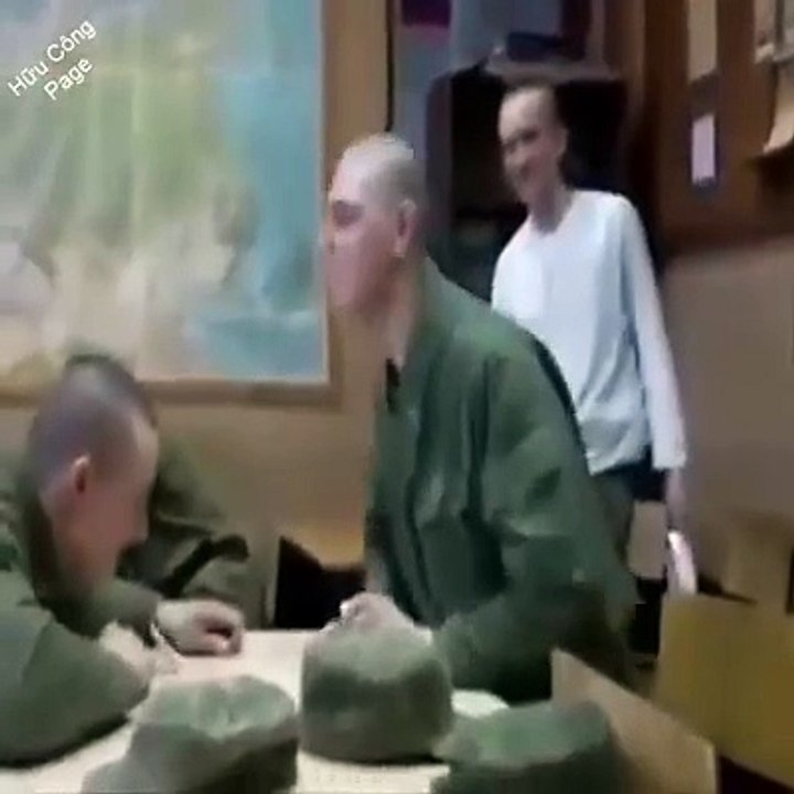 Gülmekten başka birşey yapamayacaksınız :)