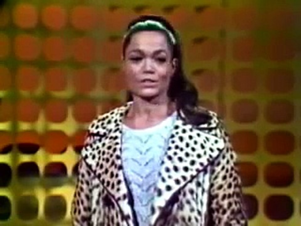 Sergio_Mendes__Brasil_66_-_Mas_que_nada_(introduced_by_Eartha_Kitt__Something_Special_1967) (1)
