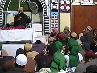 Download Video: Kya Hazuur(S.A.W.W) nay ALLAH ka deedar kia..__ by Mufti Akmal Sahab - 240P