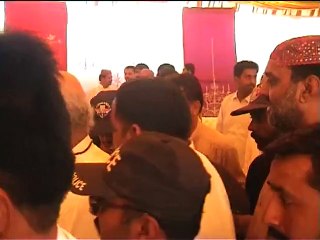 See How Angrily PPP's Leader Khursheed Shah Replying To His Worker