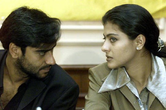 Raju Chacha - Dil Dil Video - Ajay Devgan, Kajol - Old Hindi Song - Best Old Hindi Song - Kumar Sanu Old Song - Old Indian Song