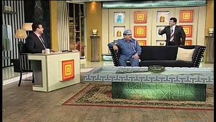 Azizi Traffic Warden with Citizen (Chalaan Issue) Hasb e Haal