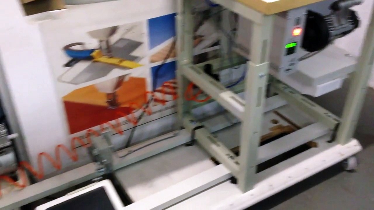 Long arm leather sewing machine for golf bag and saddlery