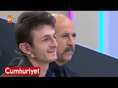 Canlı yayında kavga yayın kestirdi