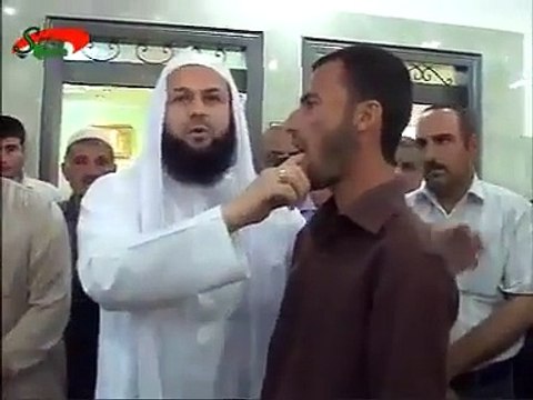 قرآن پاک کا معجزہ تو دیکھیں، دم کرنے سے ایک گونگا بولنے لگا۔ سبحان اللہ