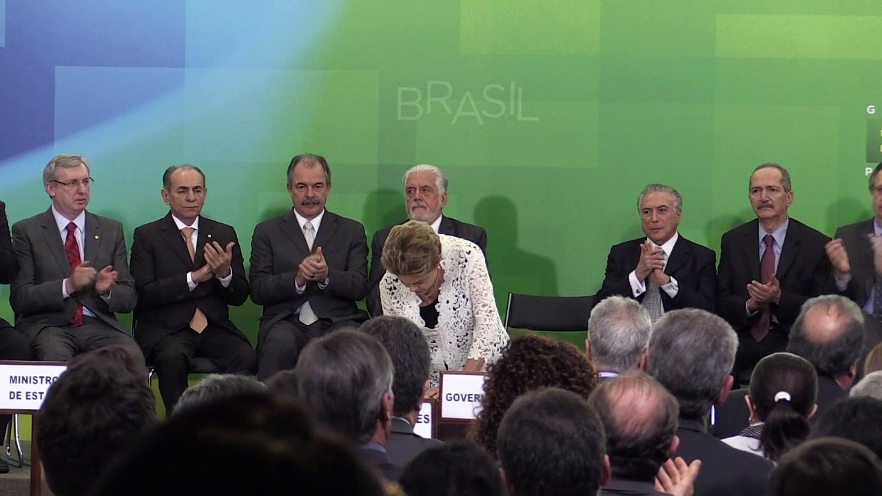 Dilma tem contas rejeitadas