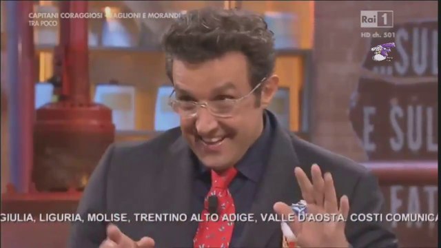 La concorrente di Affari Tuoi e gli occhiali da nonna di Flavio Insinna