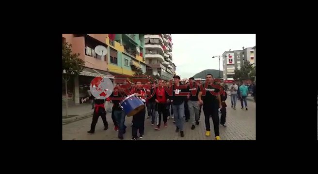 Elbasan, Atmosfera festive para ndeshjes Shqipëri - Serbi - Ora News