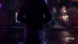 Marvels-Jessica-Jones--an-Evening-Stroll-official-FIRST-LOOK-clip-2015-Netflix