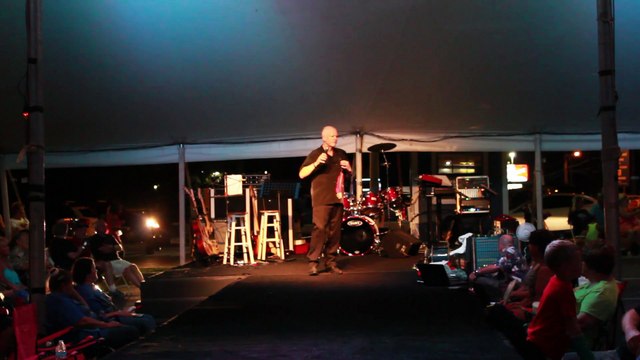 Chris Drummond sings 'Just Can't Help Believing' Elvis Week 2015