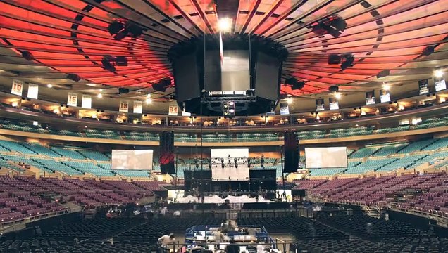 Daft Punk Behind the Scenes at Madison Square Garden (Phoenix)