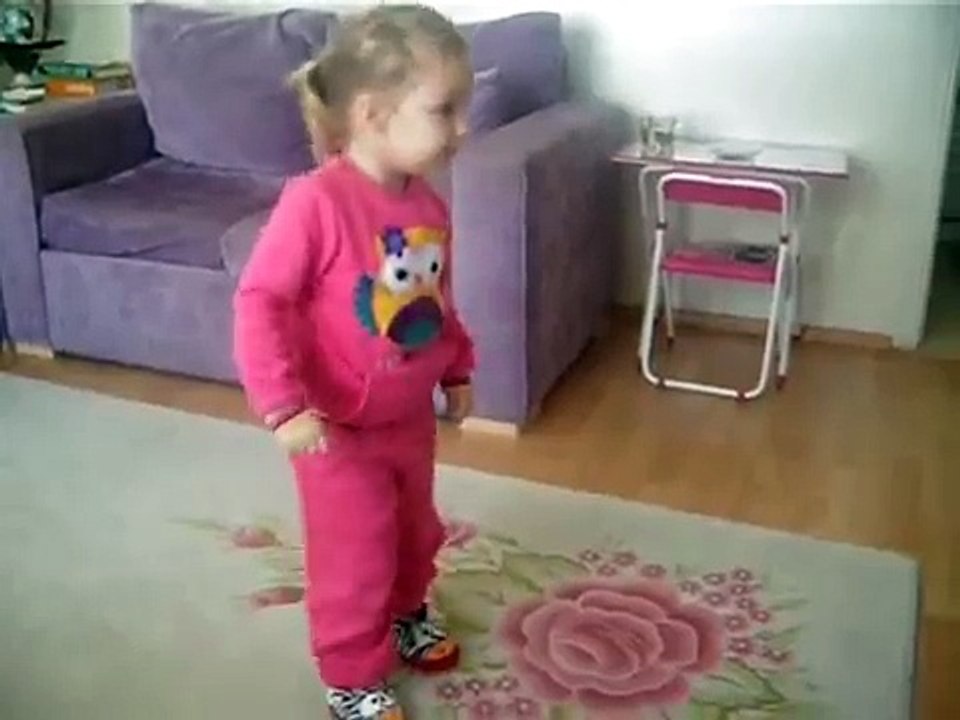 Lelikocular Kutlama Dansı İle Sallayıp Çalkalıyorlar