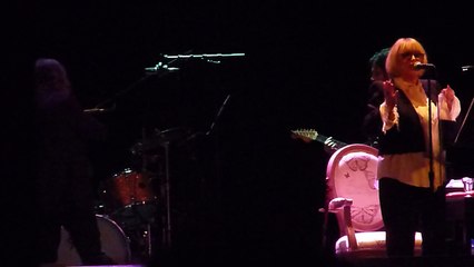 Marianne Faithfull - Give My Love To London (Trianon Paris)