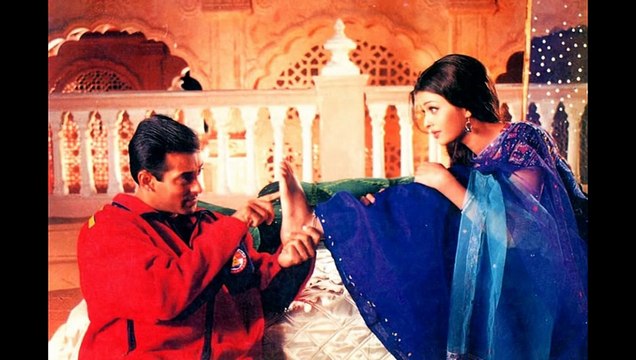 Salman Khan and Aishwarya Rai's Hot Romantic Scenes From Their Career