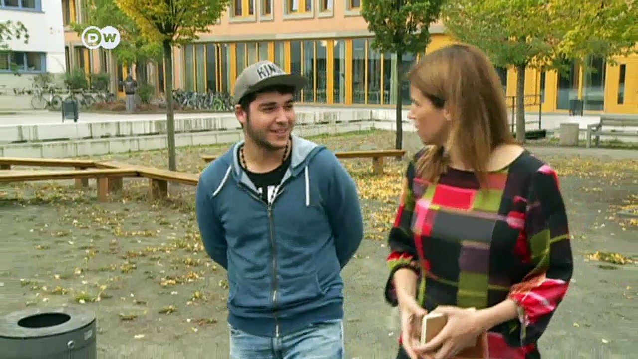 Berlin: 'Welcome Class' for young refugees | DW News